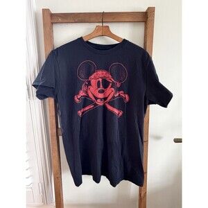 Disney Pirate Mickey T Shirt XL Pirates Of The Caribbean Disney Park Exclusive